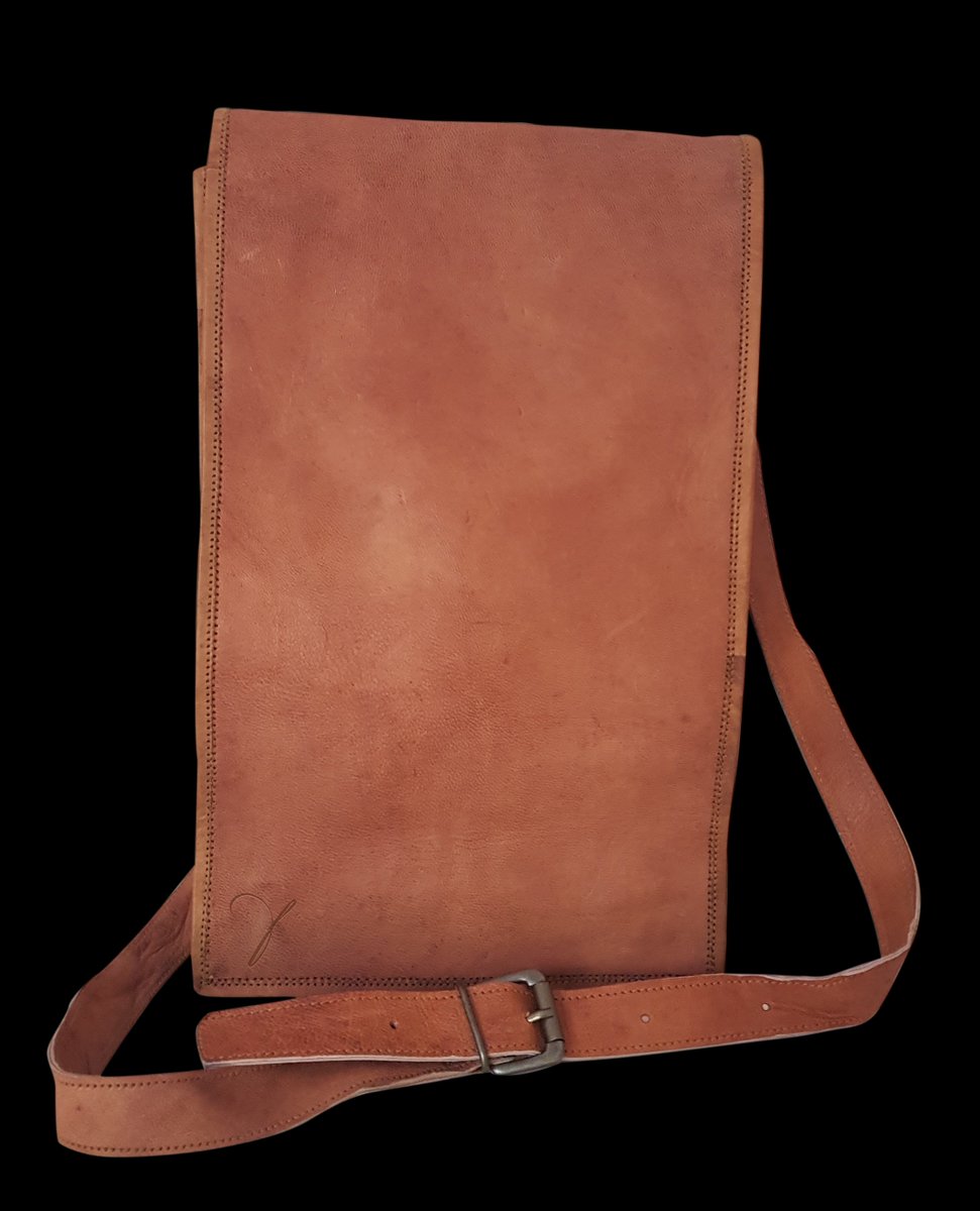 FioreSAfrica's tweet photo. Gorgeous genuine leather bags available online. Fast courier all over SA 
BROWSE ONLINE:
https://t.co/3h0HL8LGBh
#Fiore #FioreSouthAfrica #RawLeather #bags https://t.co/CIeemheEBT