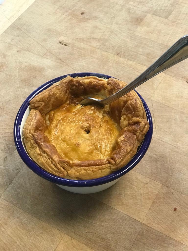 dods17m's tweet photo. Back in !!
Our steak and ale and our Lewis chicken pies!
Dig in... its winter 😜 https://t.co/koB9Tg8BP1