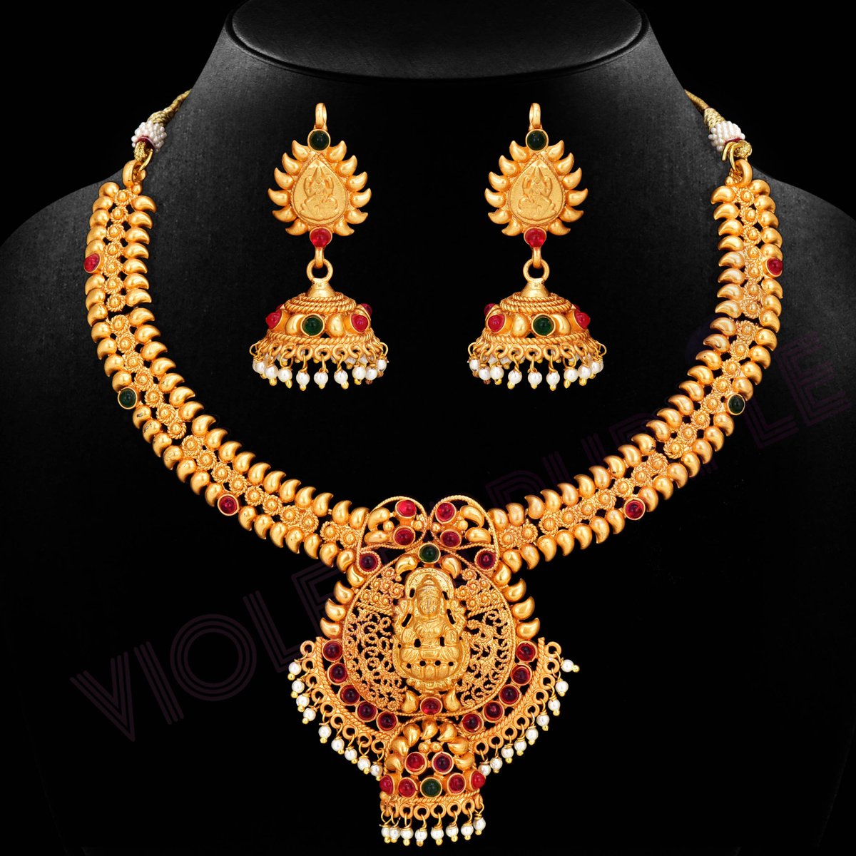 Babitha55799555's tweet photo. @doodlydeals Make your day bright and colorful. Look beautifully elegant in this Ruby &amp; Emerald American Diamond Necklace Set.
Here 👉 https://t.co/fYjD1ZYUhj https://t.co/2JFHzaWOlR