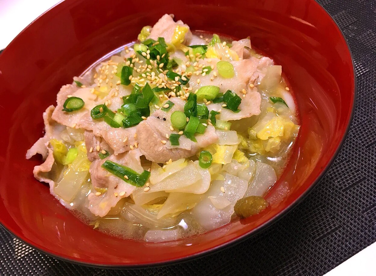 シャレにならないほどに美味しいらしい！！無水白菜うどんが本当に美味しそう！！