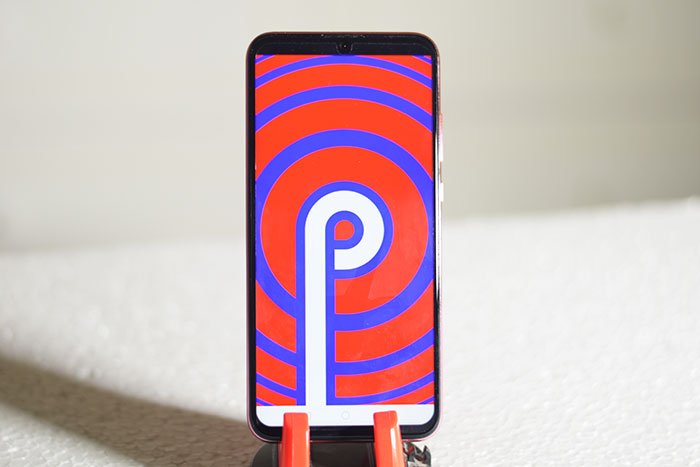 ReviewerCritic's tweet image. #Honor10Lite smartphone review - 4/5. It comes with 3GB RAM + 64GB ROM, Kirin 710 Chipset+GPU. DewDrop Notch+24MP for Selfie &amp;amp; 13MP+2MP Dual cameras, #androidPie and #AIrecognition makes this phone value for money. Check out the review and like and share.
criticreviewer.com/product-detail…