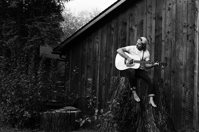 It’s a new year and I’m late to the game with all the new year’s crap. I’m not changing anything; people don’t change from one day to another, so why pretend? 2019 is just about moving forward, becoming a better father, husband, friend, and musician. 201… bit.ly/2FhpC8L