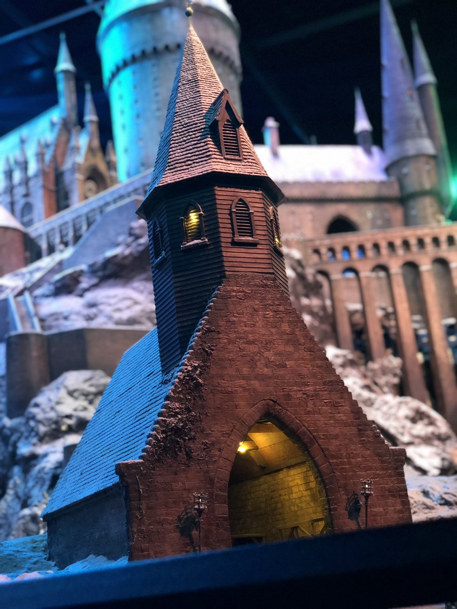 ProductionBrad's tweet photo. Amazing trip to @HarryPotterFilm  studio tour, it was amazing to see all the hard work that had been put into this massive scale production! @arts_tutor @productionleb @ProductionJazm1 @productionmeg @Production_CW  @mrproducktion @Productionjack1 @lincoln_college https://t.co/yarLwyfj7j