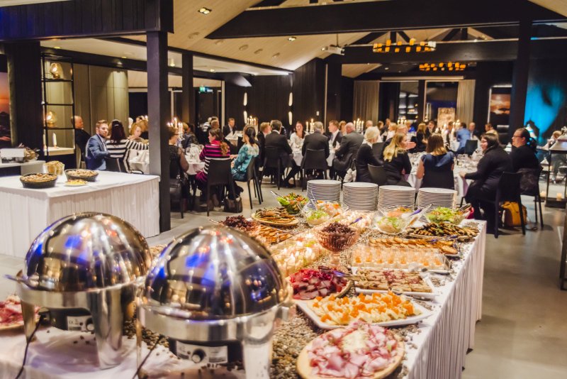 Tämä on hyvä uutinen! Lehmonkärki on valittu Hanselin (valtionhallinnon yhteishankintayksikkö) sopimustoimittajaksi kokous-, tapahtuma- ja virkistyspalveluihin vuosille 2019-2020.
bit.ly/2QzLZY2
#lehmonkärki #yritystilaisuudet #kokoustilat #kokoukset #seminaarit