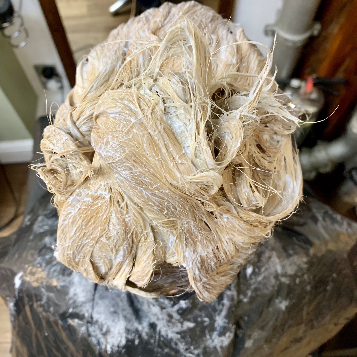 LDNHAIRTALES's tweet photo. COLOUR CHANGE #OLAPLEX #GUYTANG #WELLA I TOOK MY CLIENT FROM A FADED OUT COPPER TO A VIBRANT ORANGE IN ONE SITTING. https://t.co/U95AFQ2bB4