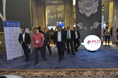 CRUconferences's tweet photo. .@ftthcouncilapac &amp; @CRUGROUP announce theme of FTTH APAC 2019 will be "5G Smart Cities Enabled by Fiber". Join 500+ industry stakeholders from the APAC telecoms market on 15-17 April, Wuhan, China. Download post event report &amp; find out more: https://t.co/WzOLel88iu  
#FTTHAPAC https://t.co/ogEUMZEiEe