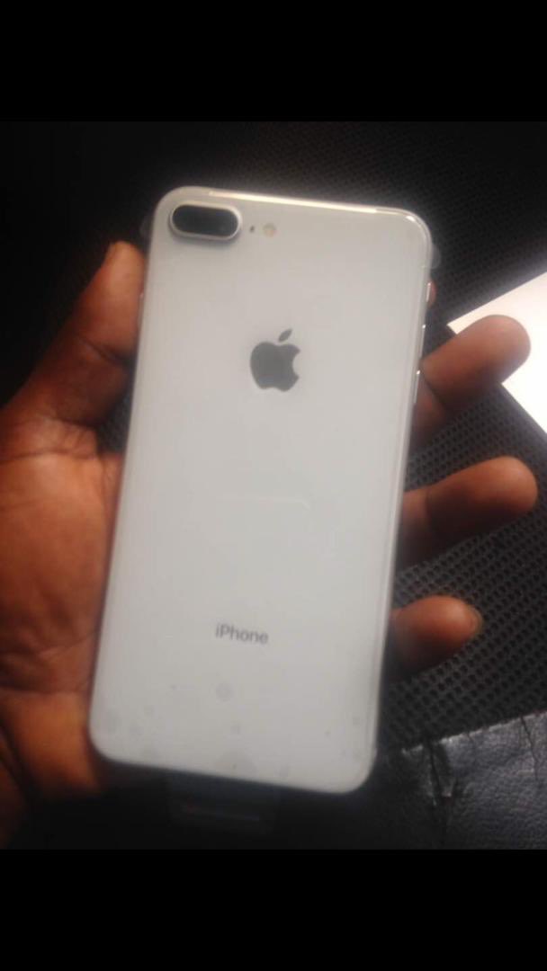 iPhone 8+
White
Neat
64gb
iOS 12.1.2
2free phone cases
Free original Apple lighting cable
Dm for price
#askdavido #wednesdaythoughts #
