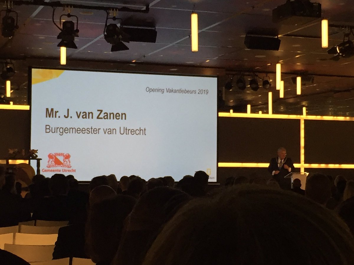 annecarinha's tweet photo. Na een zeer succesvol Travel congress gister gaan we vandaag van start met de officiële opening van #Vakantiebeurs door Burgemeester Van Zanen https://t.co/qvi92TxeJv