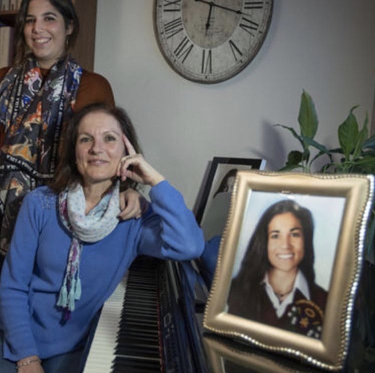 título de la obra: 

la difunta