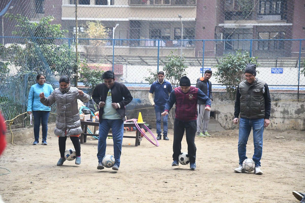 AmrapaliVillage's tweet photo. #memories of @RWA_Amrapali in #association with @TopYaSports (a US multinational) #Parivar #fun #event held at @AmrapaliVillage on 6th January 2019. https://t.co/7ms0xN7S24
