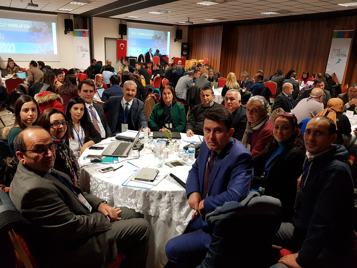 bursailmem16's tweet photo. "2023 Eğitim Vizyonu Bursa Çalıştayı"nda "Güçlü Gelecek, Temel Eğitimle Gelecek!" sloganıyla "Temel Eğitim" teması masamız #bursa2023eğitimvizyonu nu şekillendirmeye devam ediyor. @tcmeb @ziyaselcuk  @bursavaliligi @bursailmem @sdulger43 @bursailmemarge https://t.co/3FU45R8cKT
