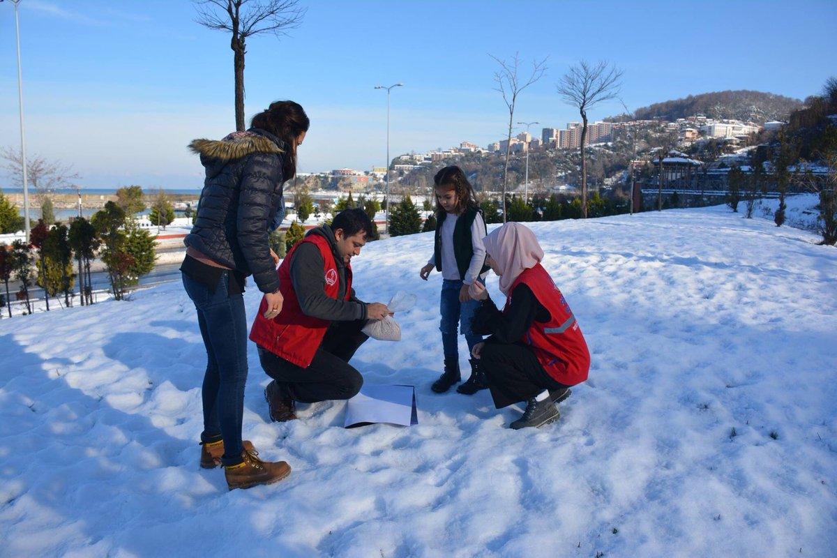 Allah(cc) buyurur ki; "hayvanlar benim sessiz kullarımdır.onlar şimdi zulme susuyorlar ama hesap günü konuşacaklardır!"-Hz.Mevlâna-
 Karlı  havalarda  yem bulma  sıkıntısı  yaşayan doğa canlılarına  onlara kolaylık için  doğaya yem koyduk.

#GençlerinİyilikAğacı
#GSBGM