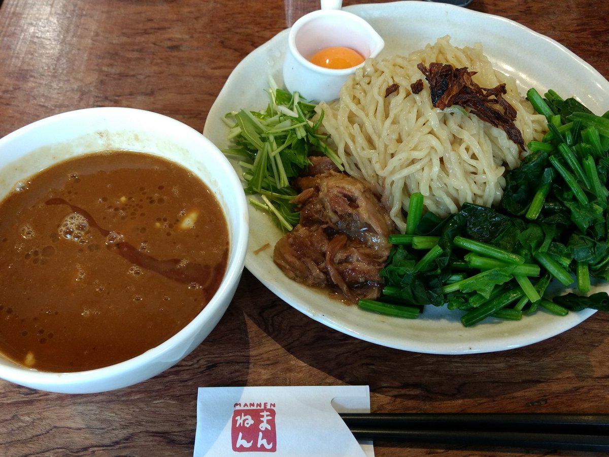 おかしん Auf Twitter まんねんカレーで昼食 谷町四丁目 カレーつけ麺全部のせ 昼からは睡魔が まんねんカレー 谷町四丁目 カレーつけ麺 とろ肉 ボリューム満点 とんこつカレーが有名 壁にシャワーあり 思わず笑った 特製カレンダー 大阪府