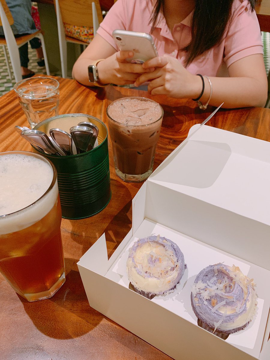 cookiechip's tweet photo. thankful i still get to be out and about from time to time🍭 #happydance #photodump https://t.co/paFhfIFJ7T