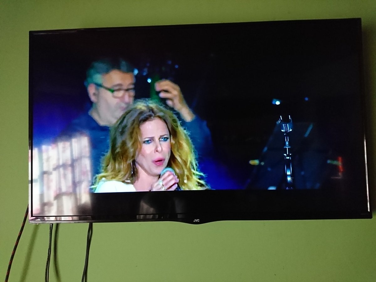 ArgconPastora's tweet photo. Mañana a solo #LaCalmaDirecto de nuestra @PastoraSoler excelente compañía para este día de mucho calor (Ara) https://t.co/ZxrNlVOJDV