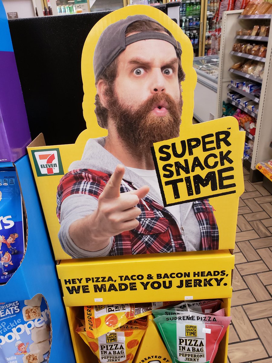 jawsxbird's tweet image. Oh, look who I found. @HarleyPlays