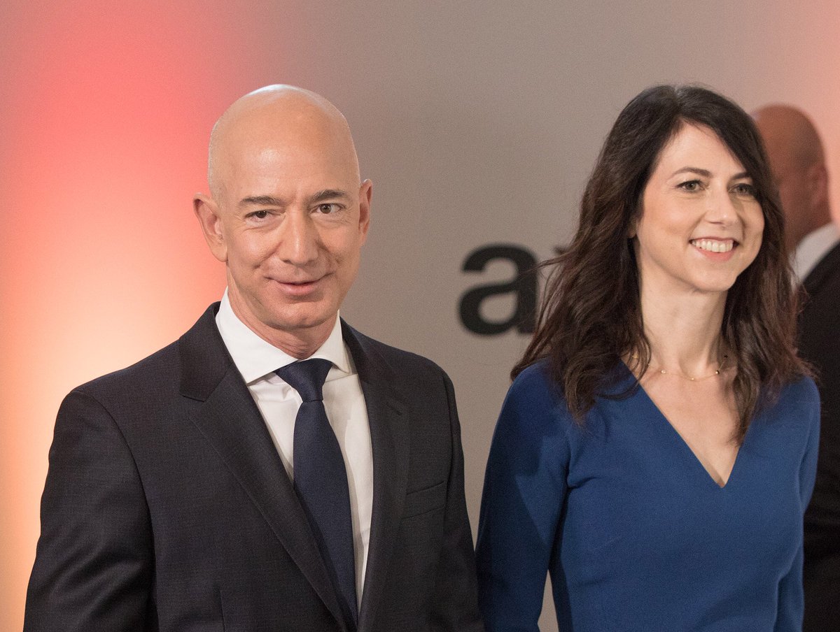 MojiDelanoBlog's tweet photo. Amazon founder Jeff Bezos, world’s richest person, and his wife MacKenzie are divorcing after 25 years. Bezos, 54, is worth $137 billion. If the couple split their fortune equally from the divorce, it could leave MacKenzie, 48, with $69 bill, making her the world’s richest woman. https://t.co/RmB16CkToT