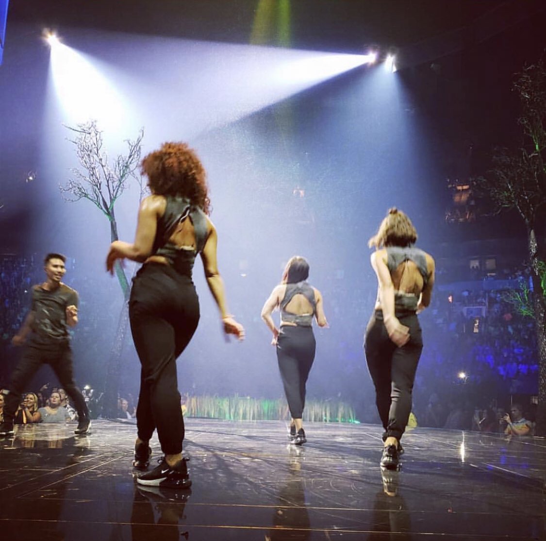 Let’s go girls‼️