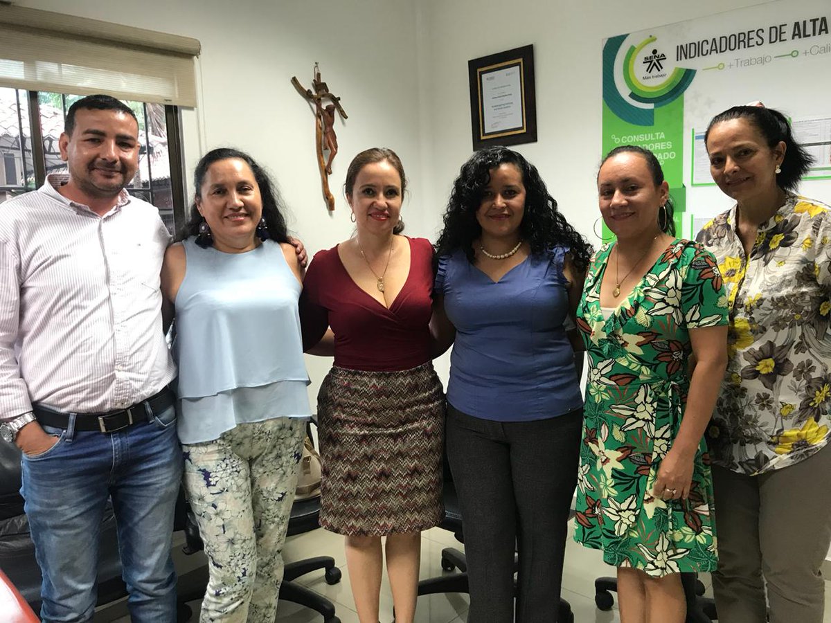 johanasmedina's tweet photo. #FelizMiércoles Hoy en #SENA #Casanare nos alegra el nombramiento oficial de nuevos funcionarios, quienes con su profesionalismo aportarán al fortalecimiento de nuestra Regional ¡Bienvenidos a trabajar desde esta hermosa tierra,en la Entidad más querida por todos los colombianos! https://t.co/zESWW9IPoi