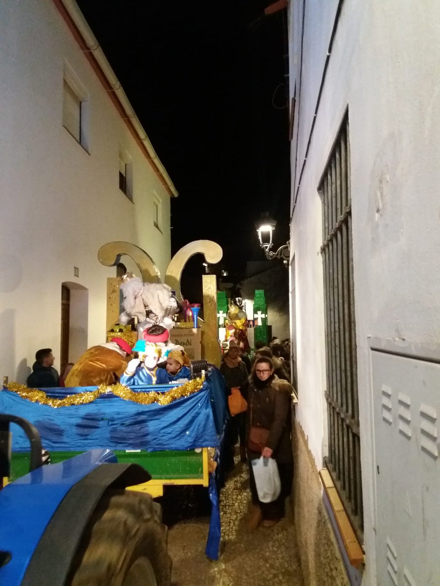 Cortelazor_'s tweet photo. Os dejamos algunas fotos de la noche de Reyes 🤴🏻🤴🏿🤴🏼 en #CortelazorlaReal https://t.co/zNUBlBgrWn