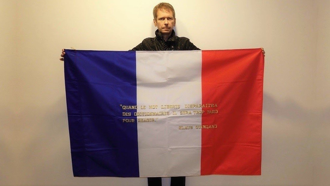 ARTWARNINGWORLD's tweet photo. "Quand le mot Liberté disparaîtra des dictionnaires, il sera trop tard pour réagir."
copyright Klaus Guingand 
https://t.co/fDzy6CAVkj
Since 2012.
#artwarningtheworld #france #freedom #liberté #klausguingand #artwork #artist #artoftheday #artcanchangetheworld #politicalart #news https://t.co/9k3g0j5AE7
