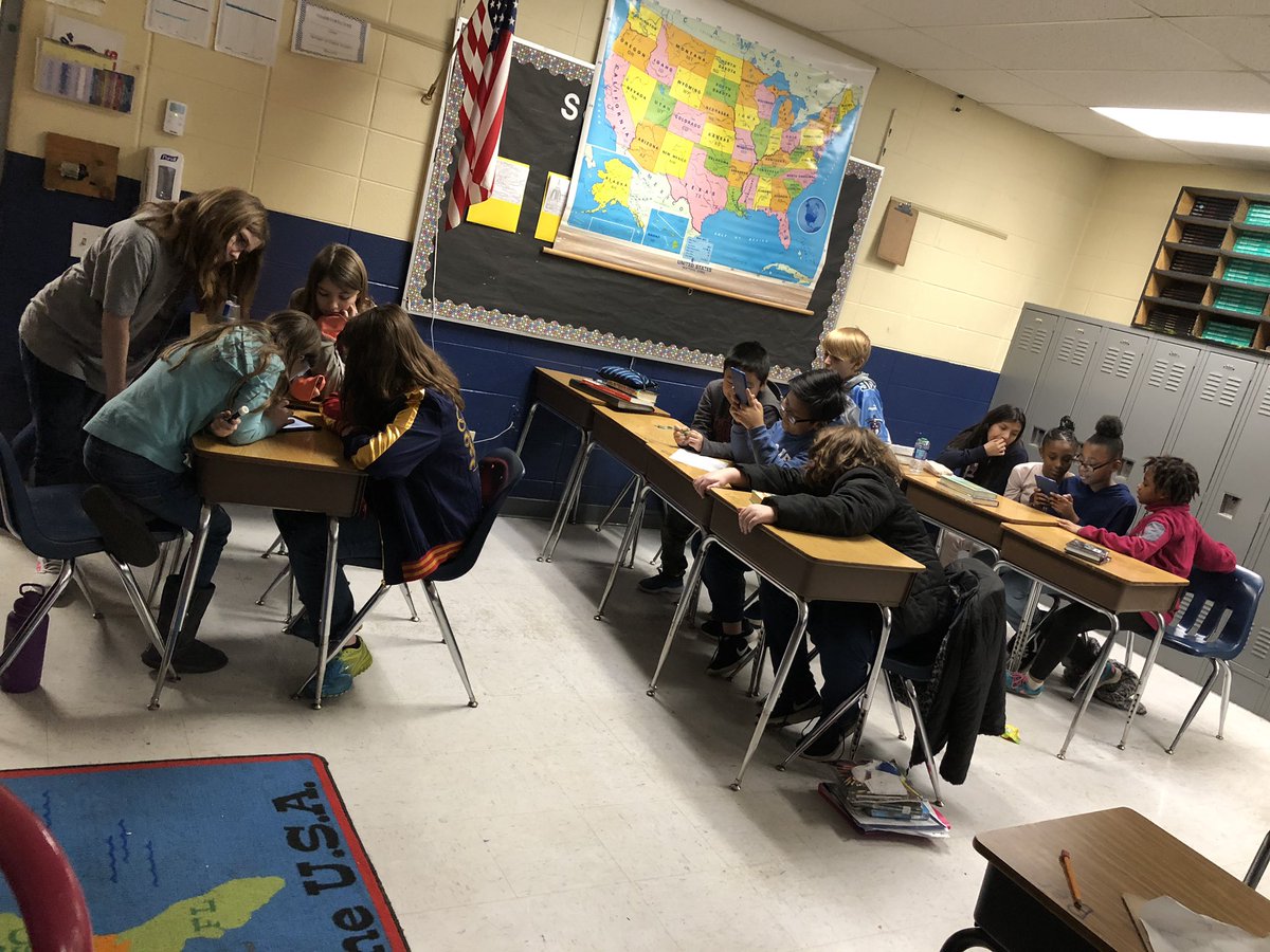 NatcherLibrary's tweet photo. Mr. Dixon’s 5th grade class is trying to “Show Me the Code” and Breakout!  #travelinglibrary https://t.co/Tc9tpNUhJ3