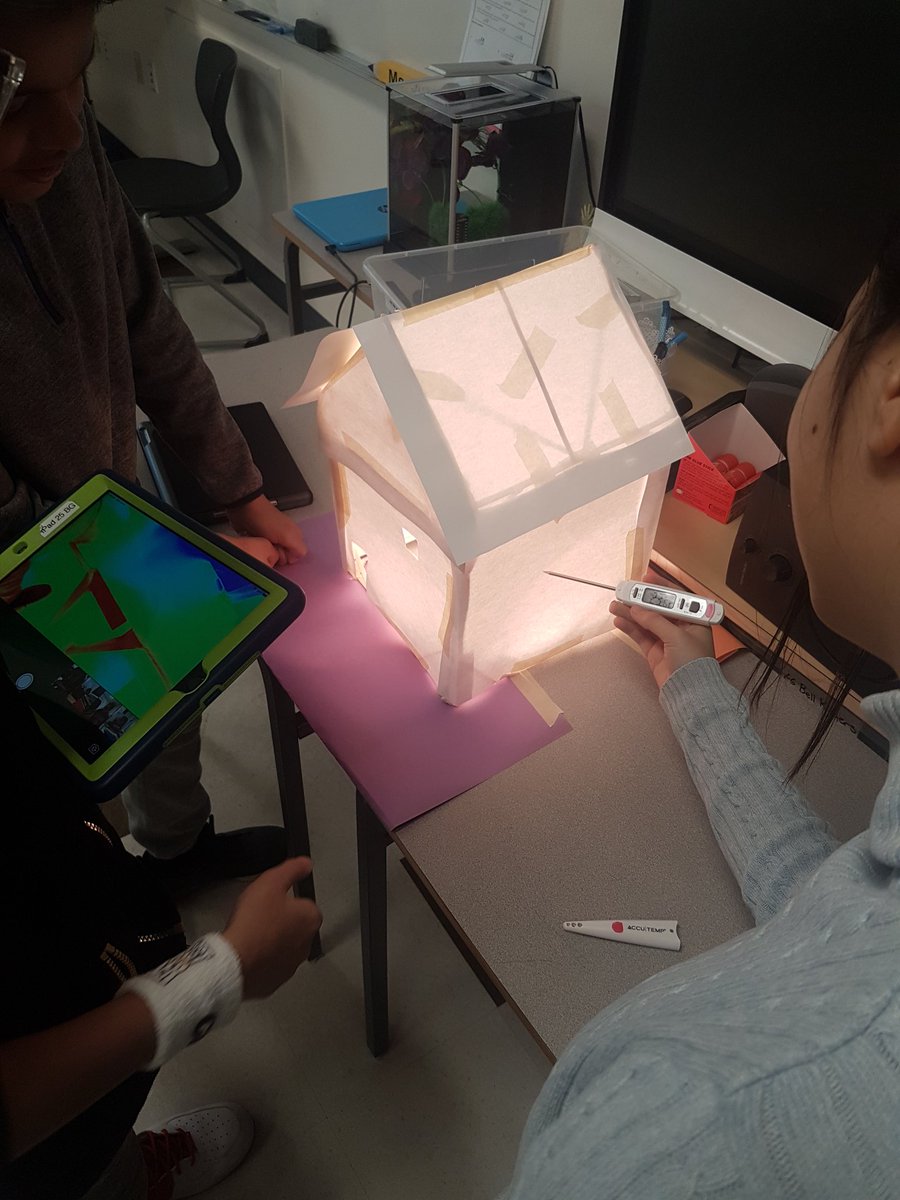 mskjust's tweet photo. Happy and highly engaged students as they learn about heat loss in homes through an inquiry project. #learningbydoing https://t.co/5eods3Q6Oc