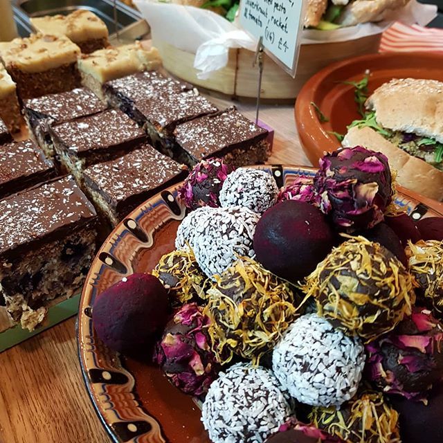 milgicardiff's tweet photo. • S W E E T T R E A T S •
Looking for some plant based indulgence? Look no further!
We're open in cardiff indoor market til 4pm.
#milgimarket #cardiffmarket #cardiffvegan #plantbased #veganuary #vegancake #vegantruffles #milgi #healthycake #vegan… https://t.co/YC3xPpTCoB https://t.co/6ONe1I8ra1