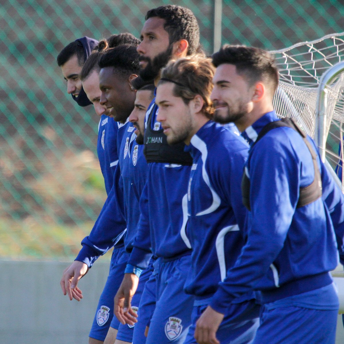 cdfeirensesad's tweet photo. Back to W⚽rk!☝
#CDACDF #CasteloAoPeito #ForçaBillas https://t.co/MEIOLjOE6o