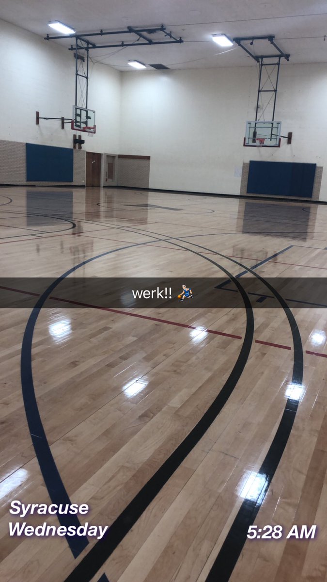 BucksManny's tweet photo. Lifestyle 🤘🏽⛹🏻‍♂️ #EarlyWork https://t.co/Wwt7VFH5kU