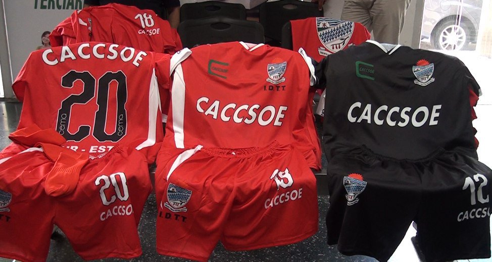 elrio33's tweet photo. Presentaron nueva indumentaria para selección de Treinta y Tres. Aporte de CACCSOE https://t.co/KHPh4QbSNA