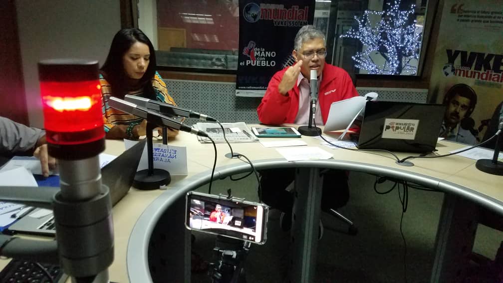 miranda_aldia's tweet photo. .@JauaMiranda : "El espíritu que uno siente y comienza a tomar cuerpo frente a tanta grosera agresión contra nuestro pueblo, es que  seguimos insistiendo en la mayor madurez política de todos los actores para lograr estabilidad política, económica y tranquilidad”#EncuentroPopular https://t.co/3vPvFks0kC