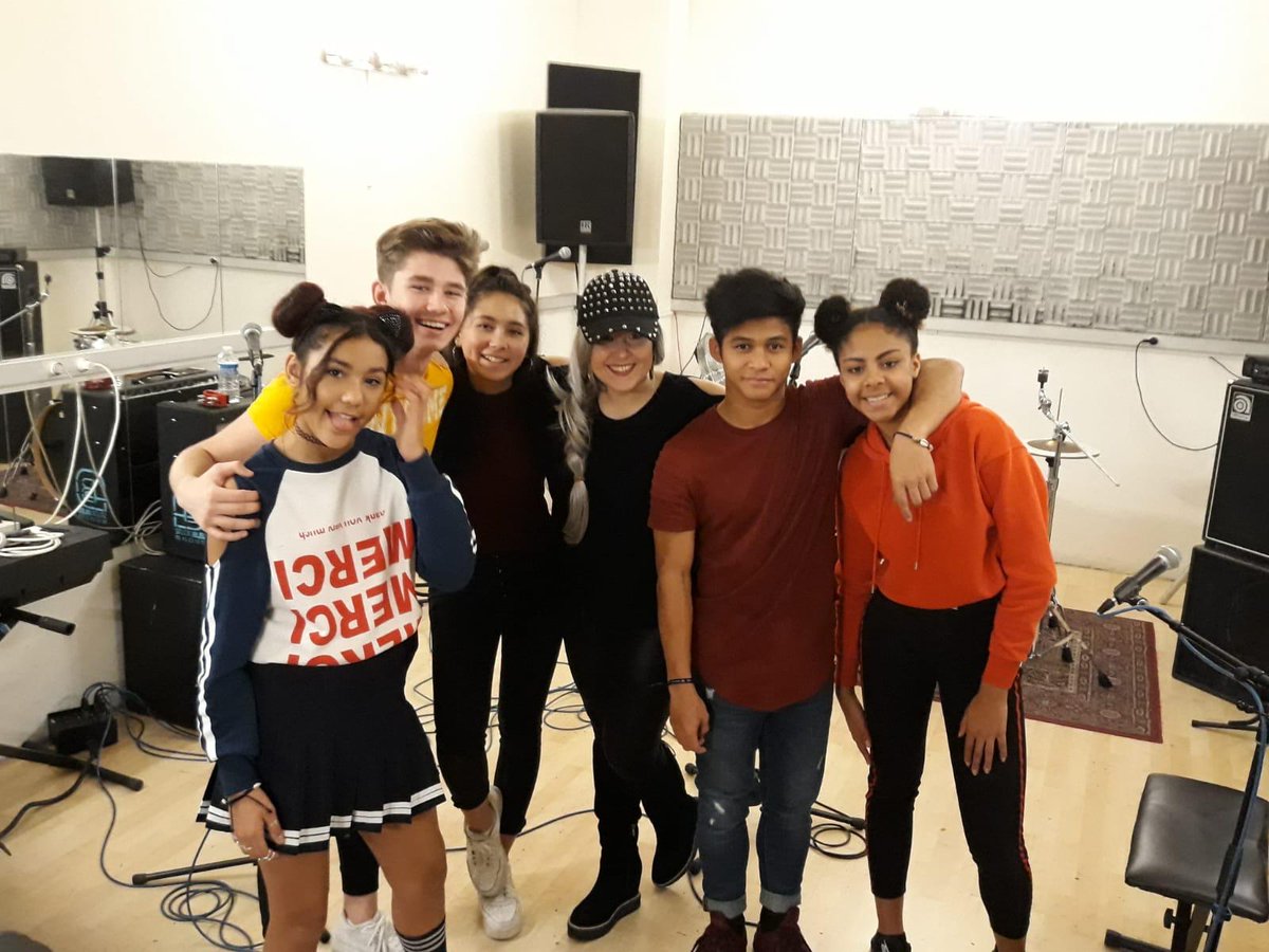 Gros love pour notre coach de chant @marleneschaff 🌟