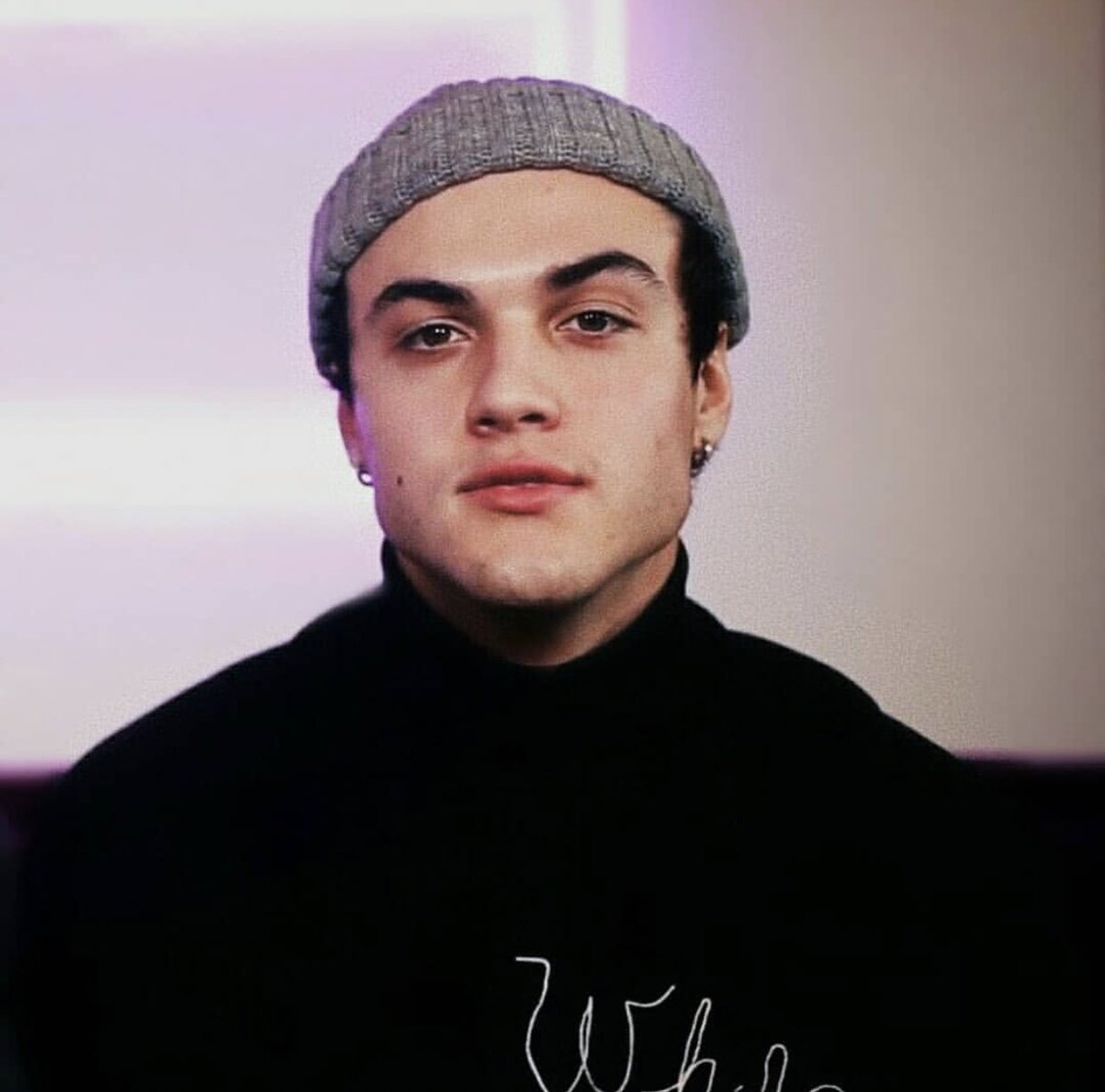 dolan_mybabes's tweet photo. how is this legal??
(ig: credits to dolanscrotch) https://t.co/2ylU1K7nBH