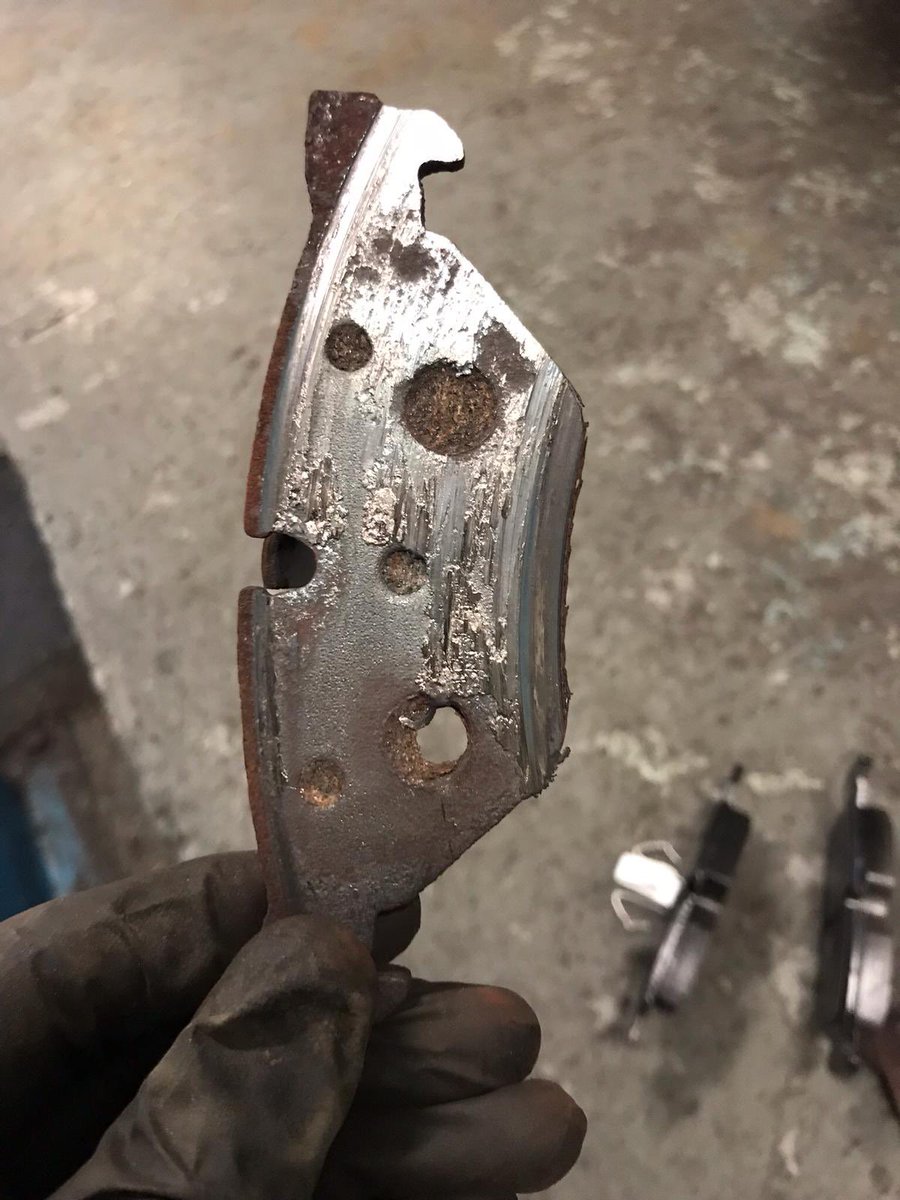 We can’t stress enough how important it is to maintain your vehicle. Especially when it comes to brakes. Just look at how worn these brakes are compared to the new ones. Book now for a brake check. 

🚙 Unit 14, Arun Business Park. Bognor Regis.
📞01243 841969