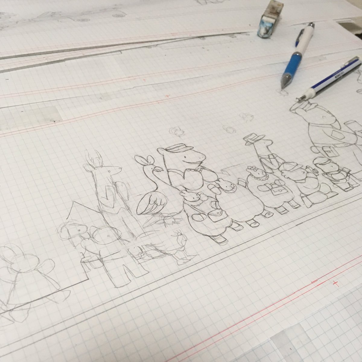 最後のページまで、キャラクターを描き終えます。
途中で0.3ミリのシャーペンを使った方が細かく描ける!と気づきました。
#ワンムズメイキング