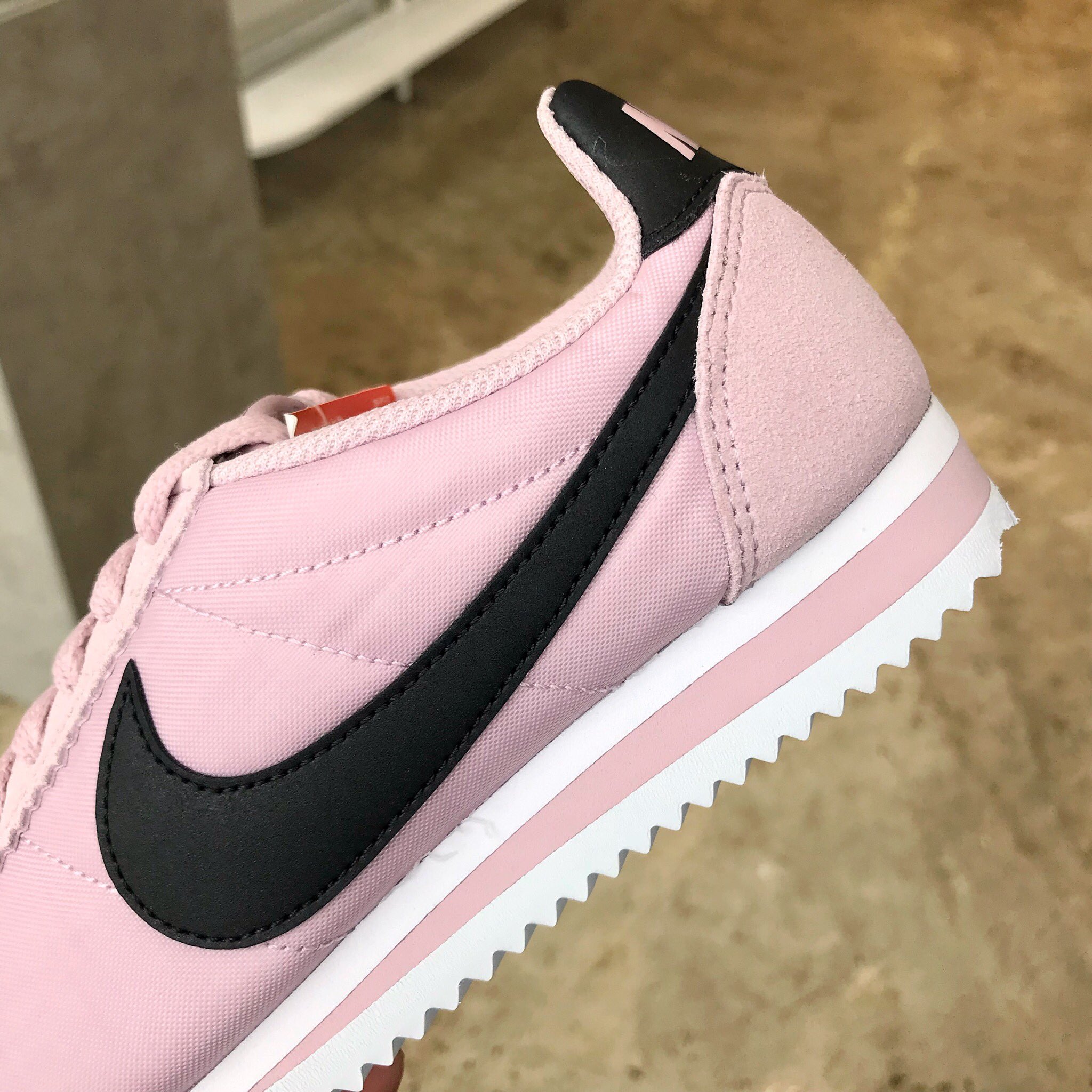 Plum chalk nike cortez best sale