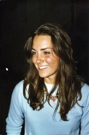 Happy 37th birthday Kate Middleton, you are lovely in every way!! 