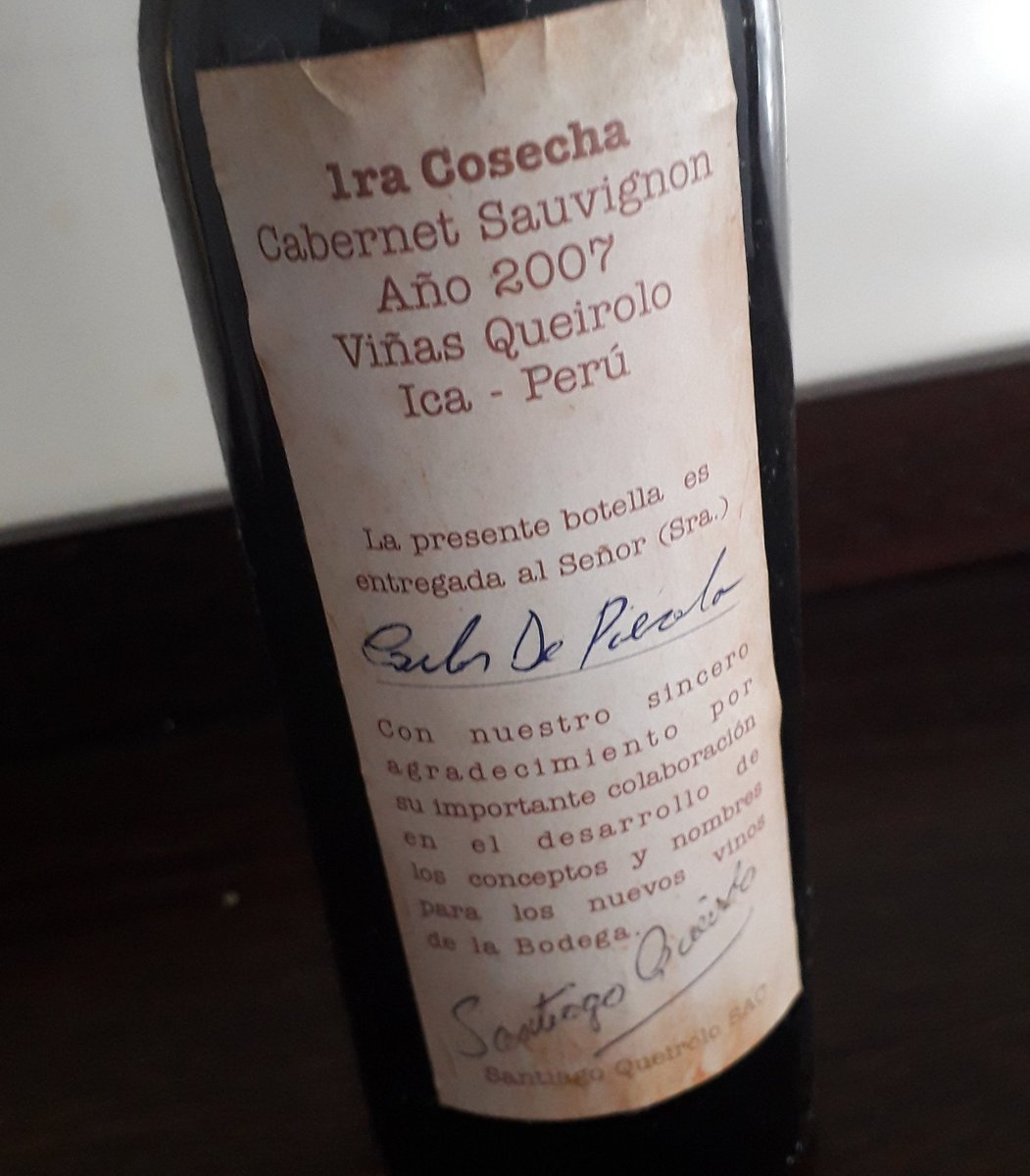 CarlosdePierola's tweet photo. Fue intereresante participar hace unos años en los focus groups que hizo la bodega Santiago Queirolo para lo que después se convirtió en la línea Intipalka.
Ordenando botellas encontré este recuerdo. #vinoperuano #vinosdelperú #intipalka #santiagoqueirolo https://t.co/WVFL4D9dA7