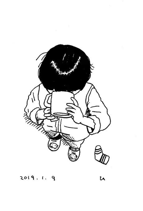寝床に入っていたけど喉が渇いて台所にお茶を飲みに来た娘 