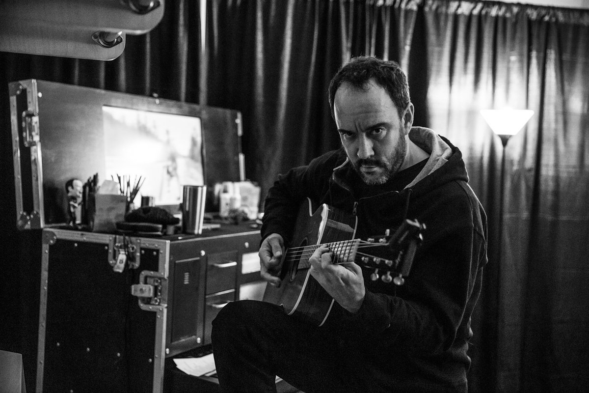 davematthewsbnd's tweet image. Please join us in wishing Dave Matthews a very Happy Birthday! 📷 by @rodrigodmbrasil