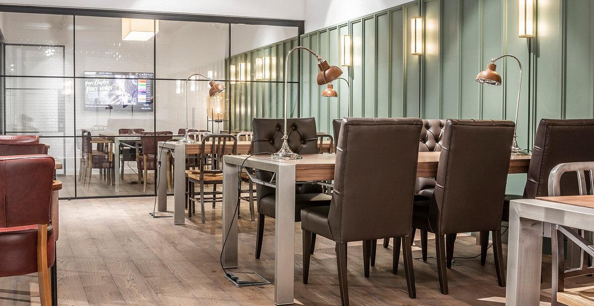 Explore White City. With a soft contemporary take on art deco inspired architecture, White City is an inspirational space whilst also being practical for its students. student-furniture.co.uk/case-studies/w…