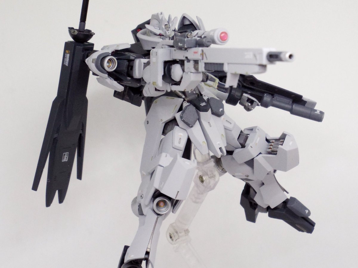 にま ガンダムヴィダール完成しました 年末にナラティブ観たら久しぶりにガンプラが作りたくなったので 正月休みにヴィダールと鉄血のキットで自分好みに改造しました にま ガンダムヴィダール完成しました 年末にナラティブ観たら久しぶりにガンプラが作りたくなったので 正月休みにヴィダールと鉄血のキットで自分好みに改造しました