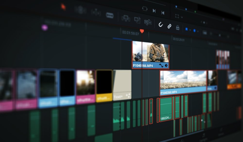 Streamlab_za's tweet photo. Premium Beat Using the Track Select Forward Tool in DaVinci Resolve 15 https://t.co/fGTkTQ1h9k #DaVinciResolve #Resolve15 #TrackSelect Via @PremiumBeat https://t.co/FA650sr6Zd