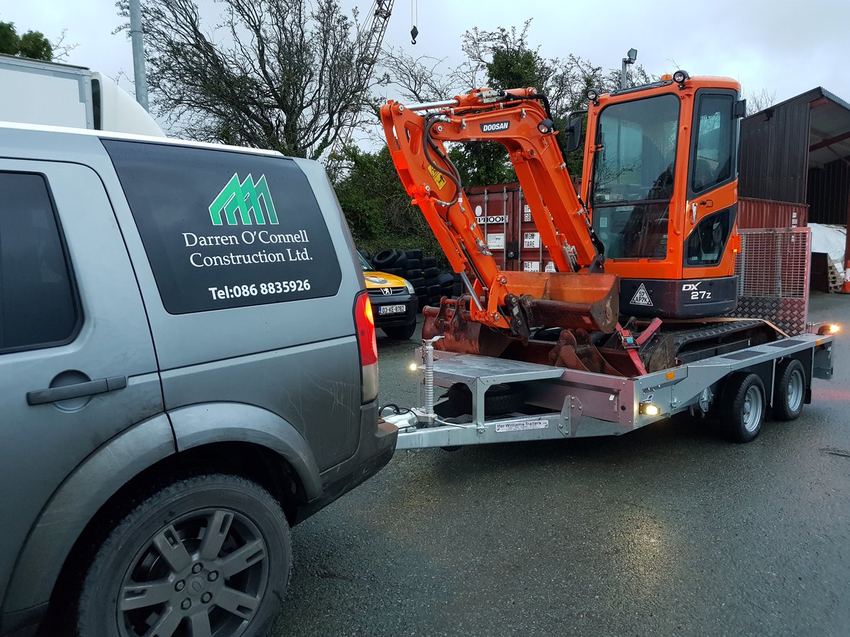 MKPlant's tweet image. Congratulations to Darren from O'Connell Construction Ltd on taking delivery of his new #Doosan DX27z Mini Digger and #IforWilliams GX106 Plant Trailer.
The very best of luck with them!