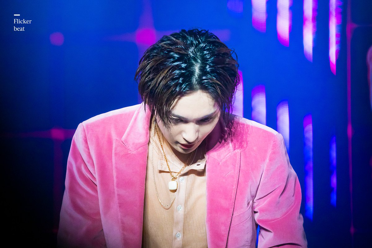 FlickerBeat_w's tweet photo. 190105

갑자기 분위기 느와르

#김진우 #위너 https://t.co/7mWuH0sViG