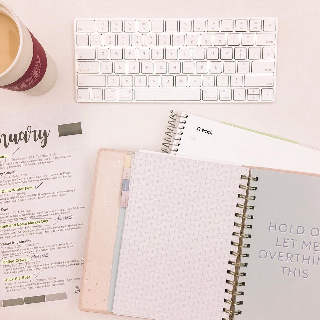 UNFPRSSA's tweet photo. PR SUCCESS 101: Build a portfolio!
You’ll do all kinds of mock assignments in school and in your internships. Hold onto that stuff. Potential employers will want to see writing samples and other things YOU have created. Don’t just talk about it, show what you’ve done! https://t.co/nQItUDapxK