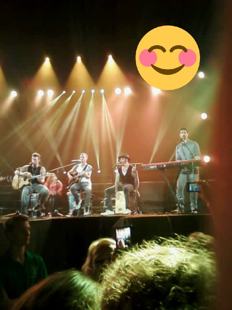    Happy birthday AJ.....   