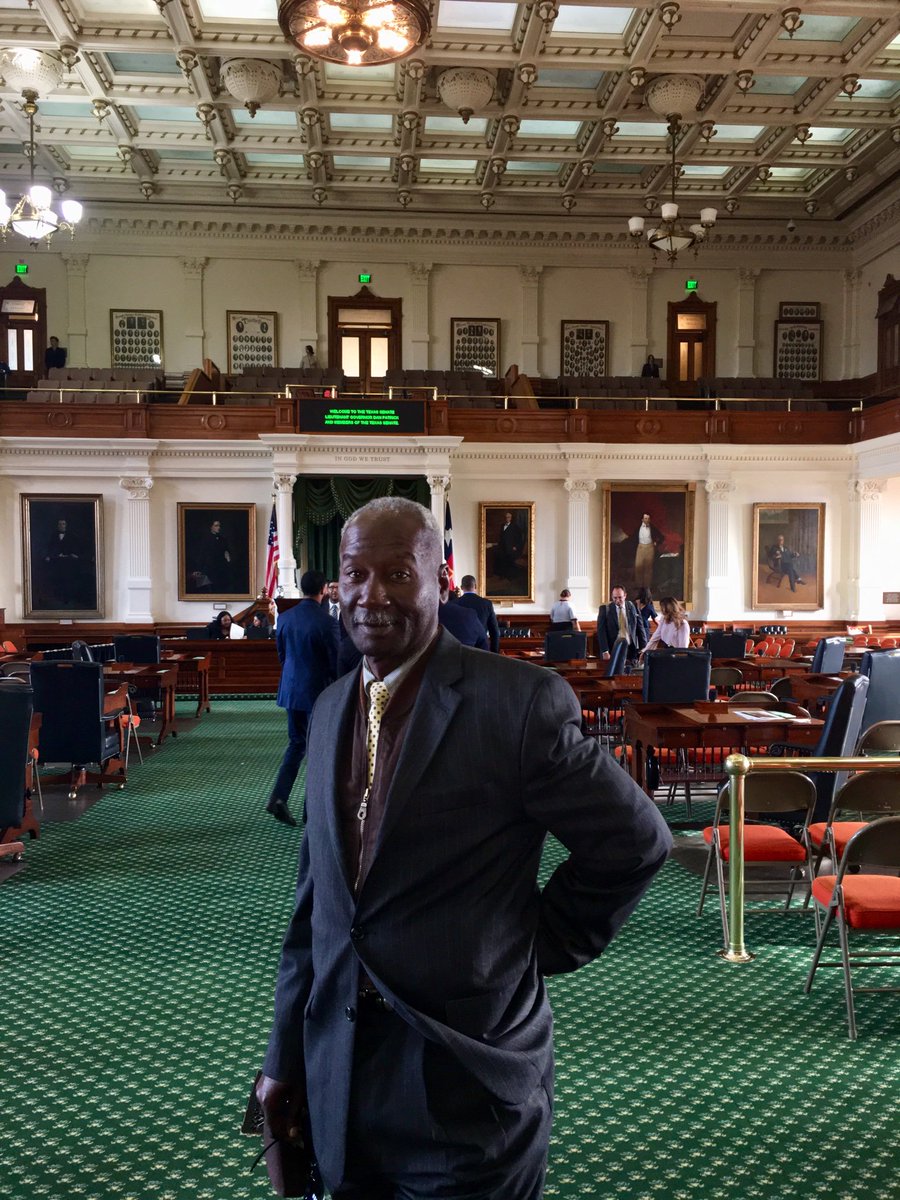 BarronsMedicalJ's tweet photo. @LillyPad Moonshot #Cancer Foundation 2019 Is Taking A New #ModusOperandi
We Want 2 Know What #Senators
Are On
#Medicine & #Science
Committees In
#Austin & #Washington.
A #BreastCancer #Cure
Can B Discovered In #Texas
@TEDTalks Quantum #Informatics & #Genomics @NIH #TechBehindACure https://t.co/XZy8bEjw6M