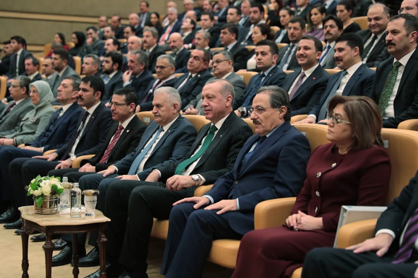 iletisim's tweet photo. Cumhurbaşkanı @RT_Erdogan, "Cumhurbaşkanlığı Hükümet Sisteminde Yerel Yönetimler Sempozyumu"nda konuştu:

Yeni dönemde Türkiye'nin medeniyet birikimine ve özlemine uygun şehircilik anlayışının gelişip yaygınlaşması için her türlü çaba gösterilecektir.

https://t.co/4OYZWFF26r https://t.co/Gl7dl5xtPA
